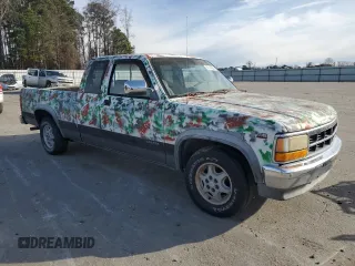 1995 Dodge Dakota z VIN 1B7GL23X7SS250840, wystawiony jako Copart lot #87114384 z przebiegiem 123 860 mil mil oraz Czysty tytuł • Clean title. Historia ofert i sprzedaży dostępna na DreamBid. Obrazek 4.