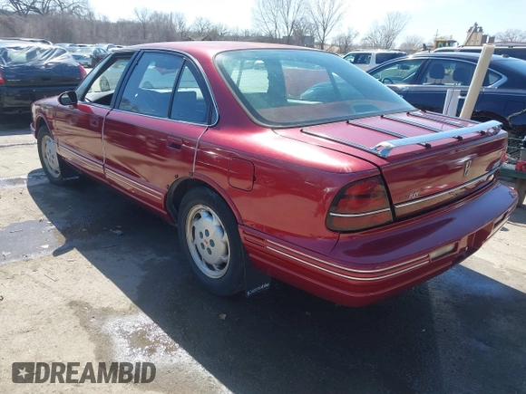 1995 Oldsmobile 88 z VIN 1G3HY52K1SH331973, wystawiony jako IAAI lot #41795311 z przebiegiem 110 407 mil mil oraz . Historia ofert i sprzedaży dostępna na DreamBid. Obrazek 3.