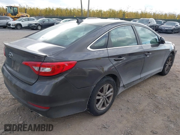 2015 Hyundai Sonata SE with VIN 5NPE24AF0FH040682, listed as a IAAI auction lot 40789480 with 144,741 mi miles and . Bid and sale history available at DreamBid. Image 4.