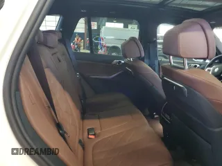 2025 BMW X5 xDrive40i z VIN 5UX23EU01S9X75945, wystawiony jako Copart lot #53264685 z przebiegiem 3 254 mil mil oraz Szkoda całkowita • Salvage title. Historia ofert i sprzedaży dostępna na DreamBid. Obrazek 11.