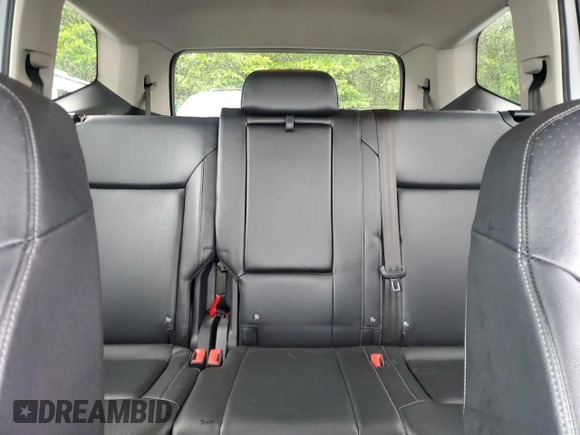 2019 Volkswagen Atlas SE with VIN 1V2WR2CA2KC583977, listed as a Copart auction lot 56501575 with 129,979 mi miles and Salvage title. Bid and sale history available at DreamBid. Image 10.