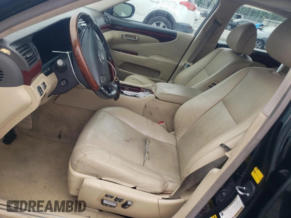 2008 Lexus LS 460 z VIN JTHBL46F885059667, wystawiony jako Copart lot #58533145 z przebiegiem 261 040 mil mil oraz Szkoda całkowita • Salvage title. Historia ofert i sprzedaży dostępna na DreamBid. Obrazek 7.