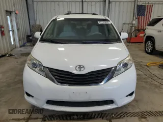 2012 Toyota Sienna LE AAS with VIN 5TDKK3DC3CS253694, listed as a Copart auction lot 62233245 with 252,678 mi miles and Clean title. Bid and sale history available at DreamBid. Image 5.