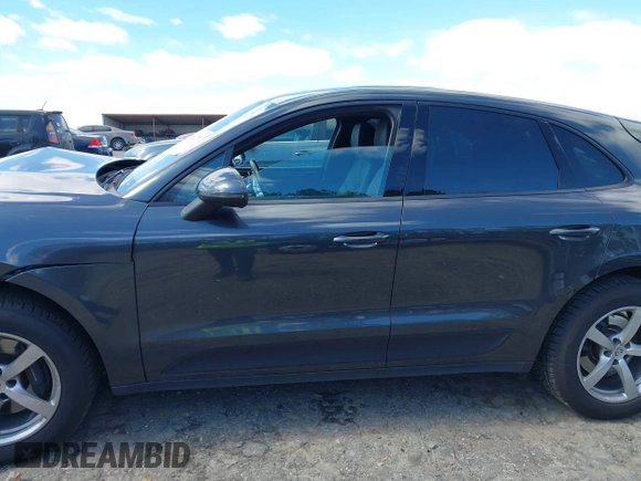 2020 Porsche Macan with VIN WP1AA2A59LLB03605, listed as a IAAI auction lot 41707751 with 52,067 mi miles and . Bid and sale history available at DreamBid. Image 15.