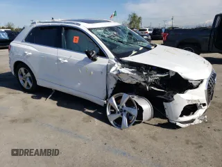 2021 Audi Q3 Premium with VIN WA1AUCF32M1064627, listed as a Copart auction lot 50900513 with 35,718 mi miles. Bid and sale history available at carsss.com. Image 4.