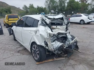2017 Toyota Prius Two with VIN JTDKARFU3H3031631, listed as a IAAI auction lot 41765402 with 1 mi miles. Bid and sale history available at carsss.com. Image 3.