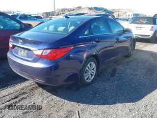 2012 Hyundai Sonata GLS with VIN 5NPEB4AC2CH435836, listed as a IAAI auction lot 41831072 with 89,060 mi miles and . Bid and sale history available at carsss.com. Image 4.