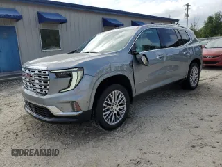 2025 GMC Acadia FWD Denali z VIN 1GKENLRS1SJ139357, wystawiony jako Copart lot #54883335 z przebiegiem 3119 mil mil oraz Szkody całkowita. Historia ofert i sprzedaży dostępna na DreamBid. Obrazek 1.