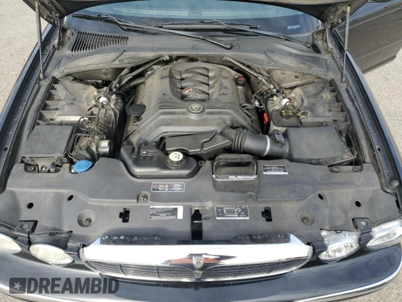 2004 Jaguar XJ with VIN SAJEA71C94SG11566, listed as a Copart auction lot 85281684 with 107,054 mi miles and Clean Title. Bid and sale history available at carsss.com. Image 11.