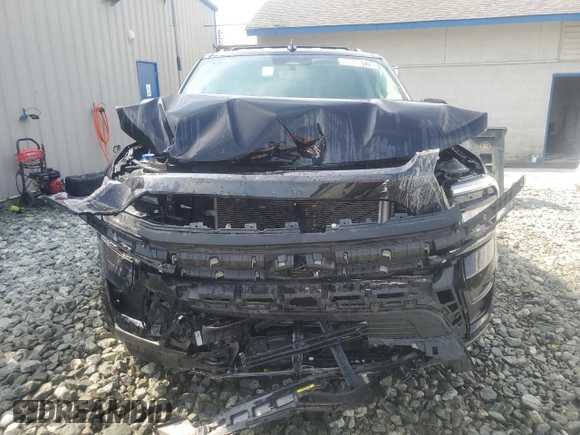 2023 Ford Expedition Max XLT with VIN 1FMJK1J87PEA51173, listed as a Copart auction lot 60800175 with 50,770 mi miles and Salvage title. Bid and sale history available at DreamBid. Image 5.