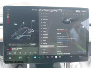 2020 Tesla Model 3 Performance z VIN 5YJ3E1EC9LF601713, wystawiony jako IAAI lot #41888617 z przebiegiem 70 517 mil mil oraz . Historia ofert i sprzedaży dostępna na DreamBid. Obrazek 18.