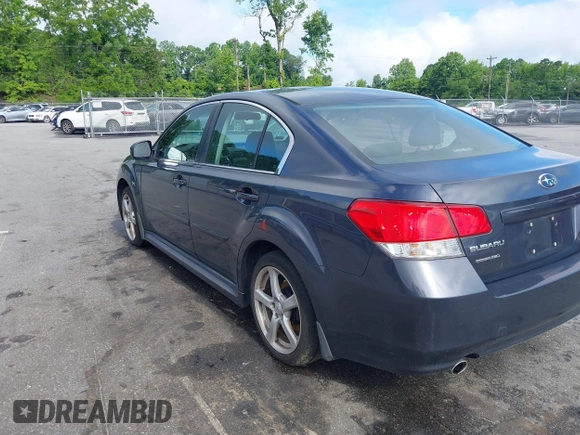 2012 Subaru Legacy Premium с VIN 4S3BMBC6XC3037911, выставлен на аукционе IAAI как лот 42376162 с пробегом 150 974 миль миль и . История ставок и продаж доступна на DreamBid. Изображение 3.