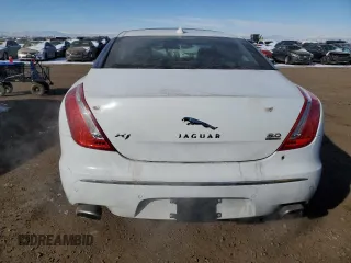 2013 Jaguar XJ z VIN SAJWJ1CD0D8V53753, wystawiony jako Copart lot #45155755 z przebiegiem 53 524 mil mil oraz Szkoda całkowita • Salvage title. Historia ofert i sprzedaży dostępna na DreamBid. Obrazek 6.