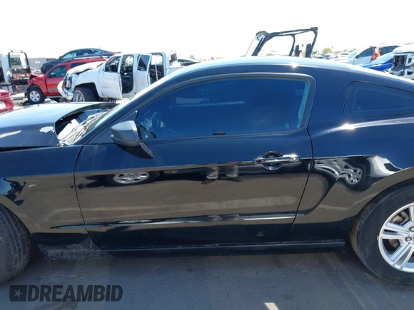 2013 Ford Mustang V6 with VIN 1ZVBP8AM0D5241888, listed as a IAAI auction lot 42110605 with 197,477 mi miles. Bid and sale history available at carsss.com. Image 14.