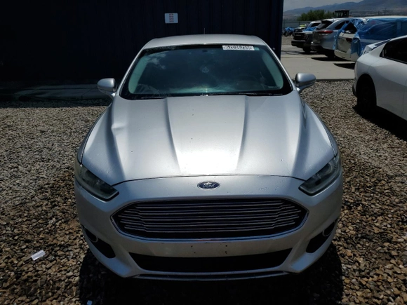 2013 Ford Fusion SE with VIN 3FA6P0HR2DR248335, listed as a Copart auction lot 62036255 with 178,906 mi miles and Clean title. Bid and sale history available at DreamBid. Image 5.