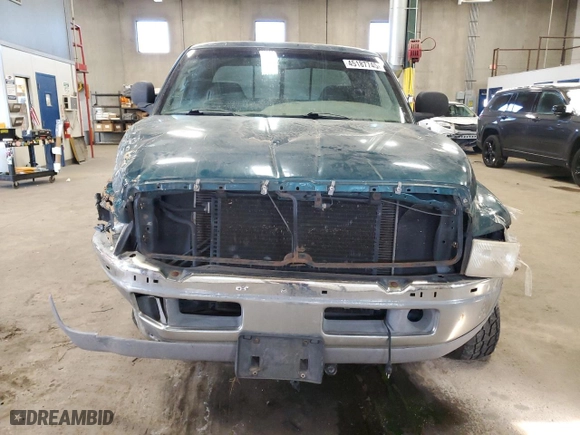 1998 Dodge Ram 1500 with VIN 3B7HF13Z0WG206831, listed as a Copart auction lot 45187745 with 225,200 mi miles and Salvage Title. Bid and sale history available at carsss.com. Image 5.