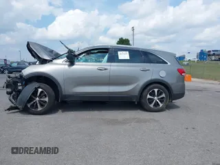 2016 Kia Sorento EX with VIN 5XYPH4A5XGG113192, listed as a IAAI auction lot 40271433 with 1 mi miles. Bid and sale history available at carsss.com. Image 13.