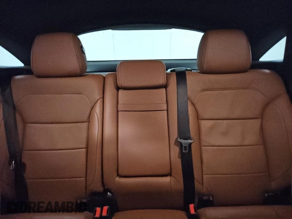 2018 Mercedes-Benz GLE 43 AMG z VIN 4JGED6EB5JA113618, wystawiony jako Copart lot #51303915 z przebiegiem 60 982 mil mil oraz Czysty tytuł • Clean title. Historia ofert i sprzedaży dostępna na DreamBid. Obrazek 10.