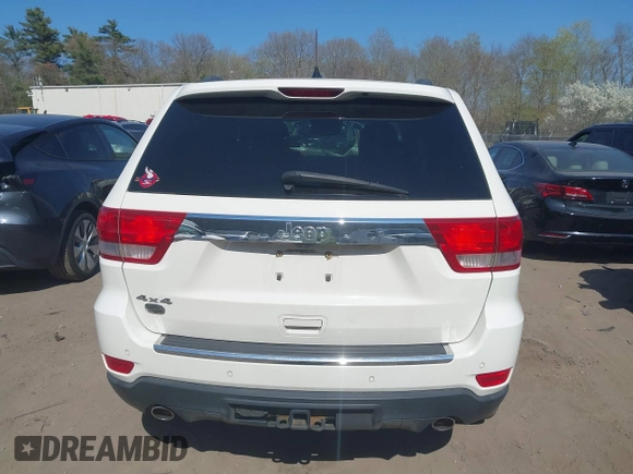 2011 Jeep Grand Cherokee Overland Summit with VIN 1J4RR6GT9BC546825, listed as a IAAI auction lot 42118789 with 123,449 mi miles. Bid and sale history available at carsss.com. Image 16.