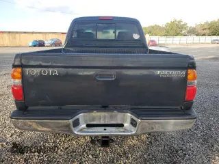 2003 Toyota Tacoma PreRunner с VIN 5TEGN92N73Z225002, выставлен на аукционе Copart как лот 58038845 с пробегом 306 419 миль миль и Списание • Salvage title. История ставок и продаж доступна на DreamBid. Изображение 6.
