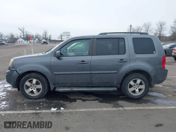 2011 Honda Pilot EX-L with VIN 5FNYF4H65BB009279, listed as a IAAI auction lot 41554301 with 226,337 mi miles and . Bid and sale history available at carsss.com. Image 14.