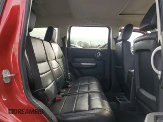 2007 Dodge Nitro R/T z VIN 1D8GT58617W724364, wystawiony jako Copart lot #82677424 z przebiegiem 209 599 mil mil oraz Szkoda całkowita • Salvage title. Historia ofert i sprzedaży dostępna na DreamBid. Obrazek 11.