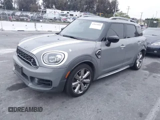 2020 MINI Countryman Cooper S with VIN WMZYW7C00L3L92535, listed as a IAAI auction lot 42029989 with 61,066 mi miles and . Bid and sale history available at DreamBid. Image 17.