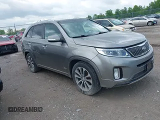 2014 Kia Sorento SX with VIN 5XYKWDA72EG518235, listed as a IAAI auction lot 42165235 with 131,603 mi miles. Bid and sale history available at carsss.com. Image 1.