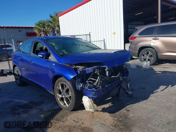 2013 Ford Focus SE with VIN 1FADP3F26DL309893, listed as a IAAI auction lot 41800681 with Not Provided miles and . Bid and sale history available at carsss.com. Image 6.