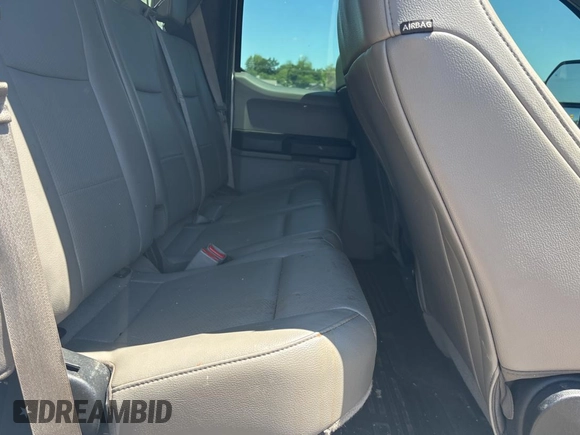 2017 Ford F-250 XLT with VIN 1FT7X2B69HEE28459, listed as a Copart auction lot 55882185 with 182,045 mi miles and Clean title. Bid and sale history available at DreamBid. Image 6.