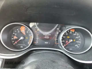 2019 Jeep Compass Latitude z VIN 3C4NJDBB5KT713992, wystawiony jako Copart lot #64503495 z przebiegiem 99 097 mil mil oraz Szkoda całkowita • Salvage title. Historia ofert i sprzedaży dostępna na DreamBid. Obrazek 9.