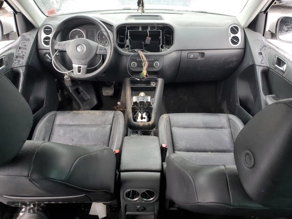 2011 Volkswagen Tiguan SEL with VIN WVGBV7AX9BW505383, listed as a Copart auction lot 44889625 with Not Provided miles and Clean Title. Bid and sale history available at DreamBid. Image 8.