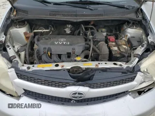2006 Scion xA z VIN JTKKT624760160378, wystawiony jako Copart lot #53987585 z przebiegiem 160 507 mil mil oraz Tytuł czysty. Historia ofert i sprzedaży dostępna na DreamBid. Obrazek 11.