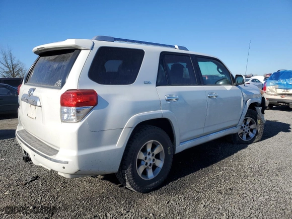 2011 Toyota 4Runner Trail with VIN JTEBU5JR4B5072022, listed as a Copart auction lot 42240585 with 164,277 mi miles and Salvage Title. Bid and sale history available at carsss.com. Image 3.