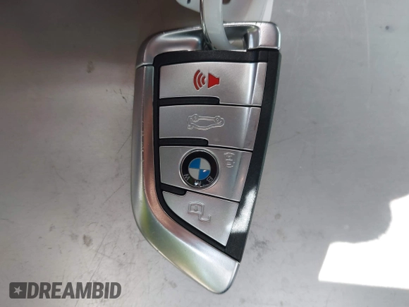 2023 BMW X5 xDrive45e z VIN 5UXTA6C01P9P71810, wystawiony jako IAAI lot #42014507 z przebiegiem 48 174 mil mil oraz . Historia ofert i sprzedaży dostępna na DreamBid. Obrazek 11.