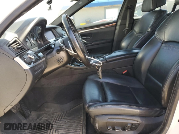 2016 BMW 5 Series 550i xDrive с VIN WBAKP9C50GD980815, выставлен на аукционе Copart как лот 56858035 с пробегом 75 485 миль миль и Списание • Salvage title. История ставок и продаж доступна на DreamBid. Изображение 7.