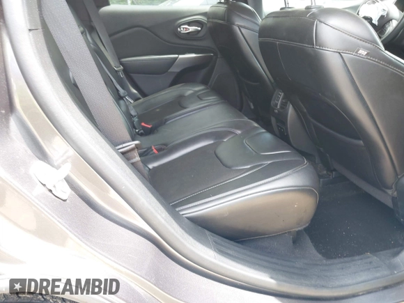 2019 Jeep Cherokee Latitude Plus with VIN 1C4PJLLBXKD305219, listed as a IAAI auction lot 42150283 with 89,000 mi miles and . Bid and sale history available at DreamBid. Image 8.