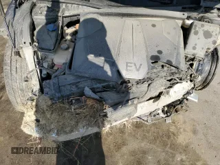 2022 Kia EV6 Wind z VIN KNDC3DLC0N5031485, wystawiony jako Copart lot #54117835 z przebiegiem Nie podano mil oraz Szkoda całkowita • Salvage title. Historia ofert i sprzedaży dostępna na DreamBid. Obrazek 11.