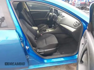 2012 Mazda 3 i Touring z VIN JM1BL1V89C1546573, wystawiony jako IAAI lot #42403158 z przebiegiem 403 813 mil mil oraz . Historia ofert i sprzedaży dostępna na DreamBid. Obrazek 5.