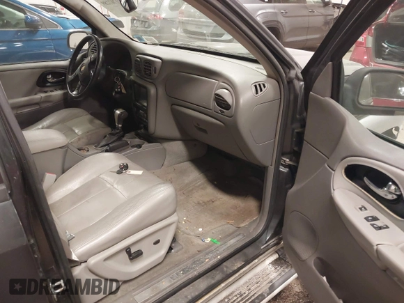 2006 Chevrolet TrailBlazer LS with VIN 1GNDT13SX62107279, listed as a IAAI auction lot 41707289 with 113,665 mi miles and . Bid and sale history available at DreamBid. Image 5.