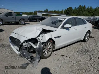 2019 Jaguar XF 25t Premium with VIN SAJBJ4FX0KCY76653, listed as a Copart auction lot 75358164 with 12,403 mi miles and Salvage Title. Bid and sale history available at carsss.com. Image 1.