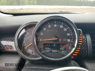 2015 MINI Hardtop S z VIN WMWXP7C53F2A34814, wystawiony jako Copart lot #52589615 z przebiegiem 84 837 mil mil oraz Szkoda całkowita • Salvage title. Historia ofert i sprzedaży dostępna na DreamBid. Obrazek 9.