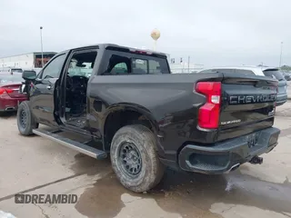 2019 Chevrolet Silverado 1500 High Country with VIN 1GCUYHEL7KZ375930, listed as a IAAI auction lot 41431934 with 1 mi miles. Bid and sale history available at carsss.com. Image 3.