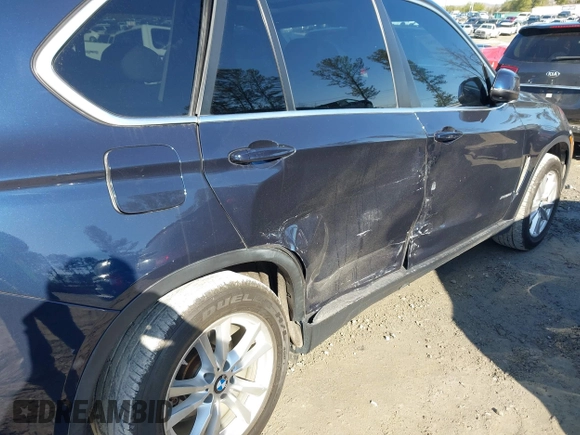 2014 BMW X5 xDrive35d with VIN 5UXKS4C52E0J96532, listed as a IAAI auction lot 41763066 with 153,634 mi miles. Bid and sale history available at carsss.com. Image 6.