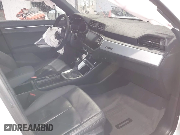 2021 Audi Q3 S line Premium with VIN WA1DECF36M1021600, listed as a IAAI auction lot 41081075 with 40,860 mi miles and . Bid and sale history available at DreamBid. Image 5.