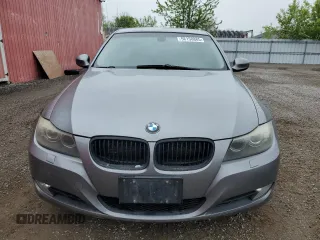 2009 BMW 3 Series 328i xDrive z VIN WBAPK73519A451824, wystawiony jako Copart lot #56158885 z przebiegiem 241 849 mil mil oraz Czysty tytuł • Clean title. Historia ofert i sprzedaży dostępna na DreamBid. Obrazek 5.