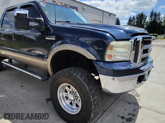 2005 Ford F-250 XL с VIN 1FTSW21P55EC70561, выставлен на аукционе Copart как лот 58500605 с пробегом 122 723 миль миль и На запчасти • Non repairable. История ставок и продаж доступна на DreamBid. Изображение 1.