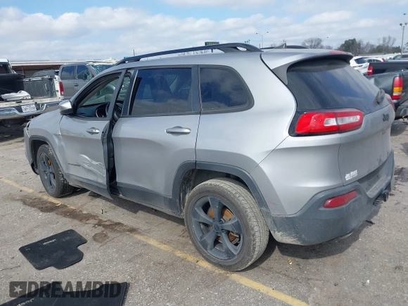 2016 Jeep Cherokee Latitude with VIN 1C4PJLCB3GW107402, listed as a IAAI auction lot 41505242 with 110,994 mi miles. Bid and sale history available at carsss.com. Image 3.