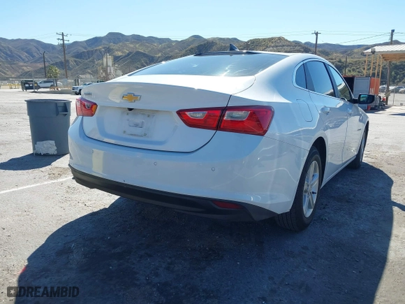 2020 Chevrolet Malibu LS with VIN 1G1ZC5STXLF147911, listed as a IAAI auction lot 41657390 with 61,932 mi miles. Bid and sale history available at carsss.com. Image 4.