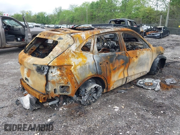 2020 Ford Escape Titanium z VIN 1FMCU9J92LUB90492, wystawiony jako IAAI lot #42243861 z przebiegiem 60 001 mil mil oraz . Historia ofert i sprzedaży dostępna na DreamBid. Obrazek 4.